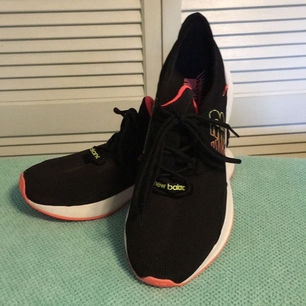 New Balance Freshfoam ROAV women’s size 9/40.5.
